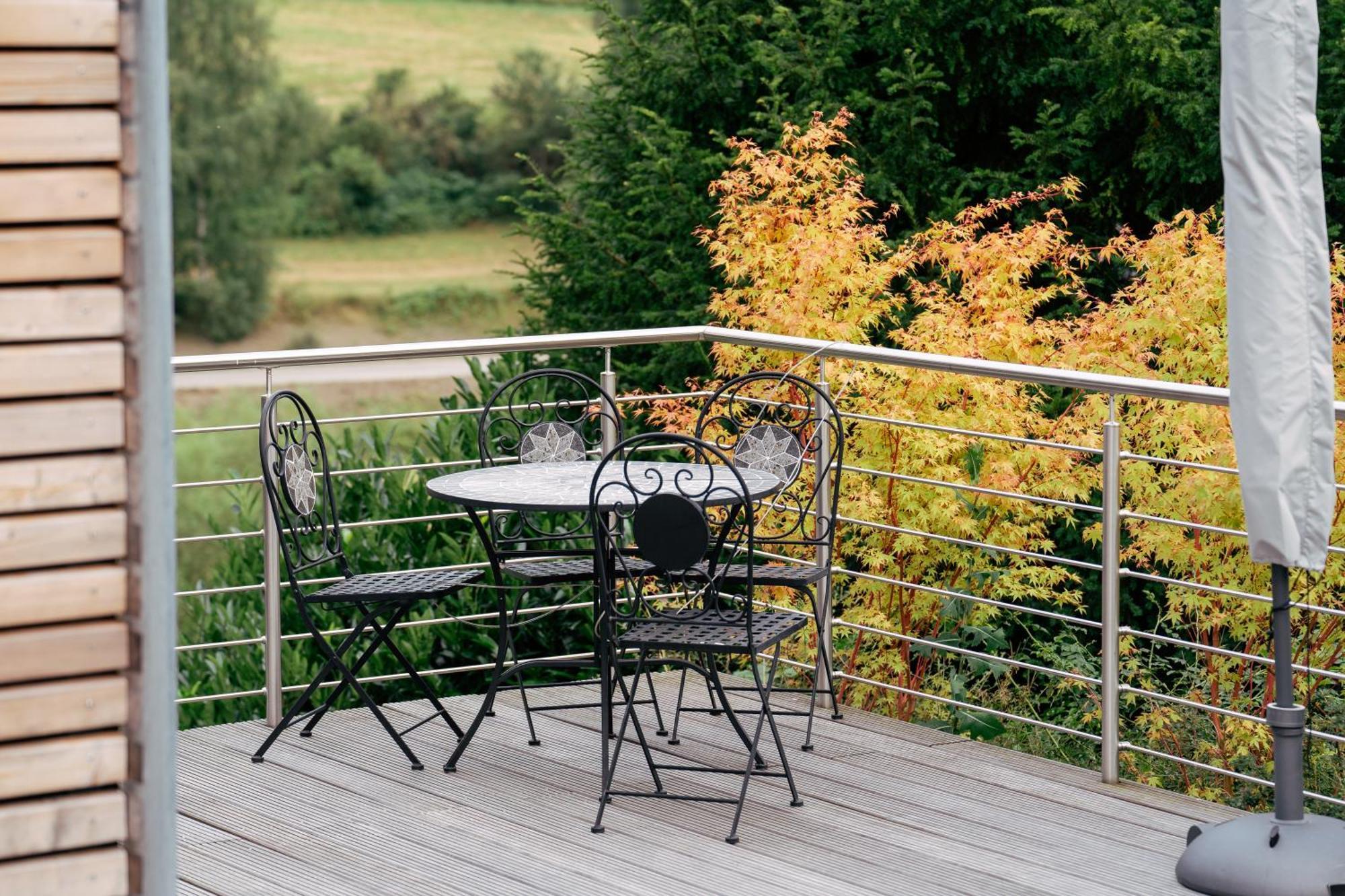 Taunus Tinyhouse Villa Weilrod ภายนอก รูปภาพ
